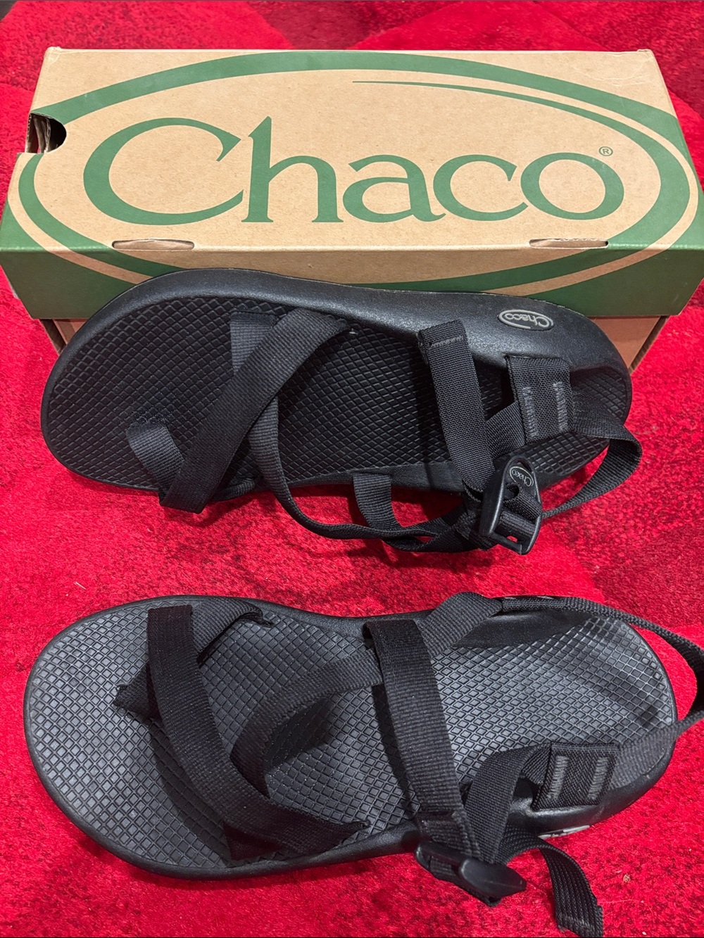Chaco Z2 Yampa Black Adjustable Strap Sandals- men’s 9